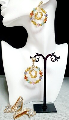 💝 Ravissantes boucles d'oreilles créoles dorées. Perles lanternes multicolores. Création artisanale. Exemplaire unique.