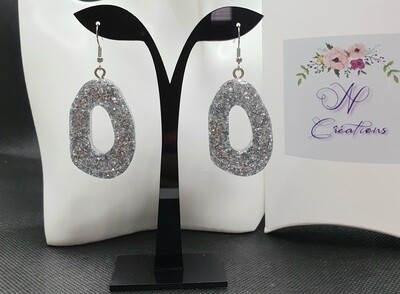 🤩 Superbes boucles d'oreilles ovales baroques 🤩 Idéales pour sublimer vos tenues d'été ⛱️ 🌞