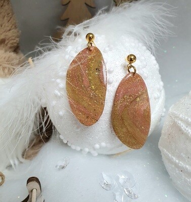 💖 Collection Bijoux de Fêtes 💖 Ravissantes B.O en argile Polymère rose mordoré,  marbrées et poudre d'Or. Création artisanale. Modèle unique.